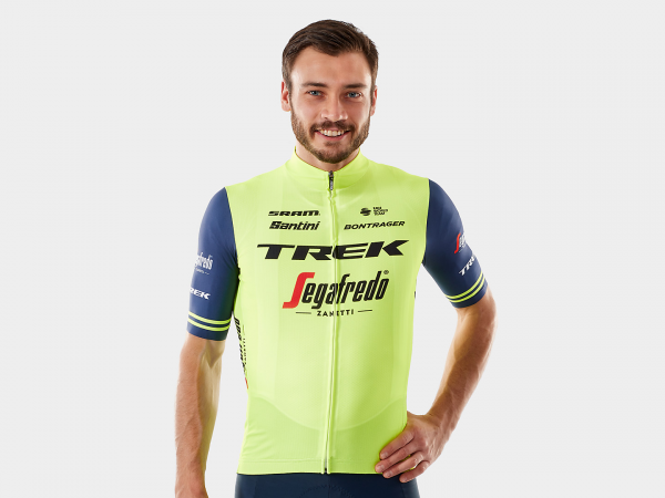 camiseta-de-ciclismo-trek-segafredo